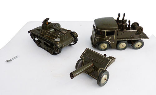 Vehículos militares de juguete (años 50)