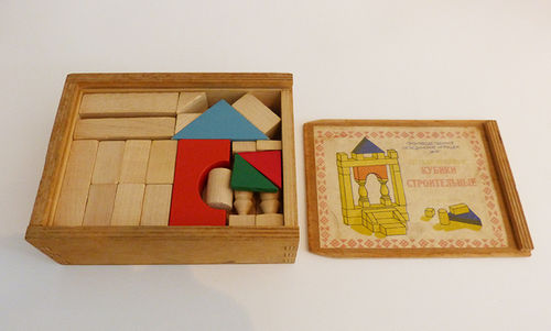 Old wooden construction set