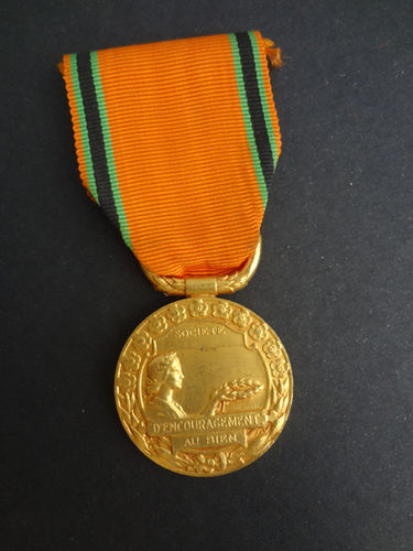 Medalla de la société nationale d'encouragement au bien (França)