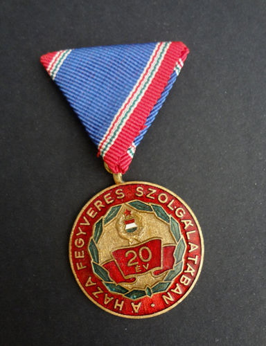 Medalla pels 20 anys de servei (Hongria)