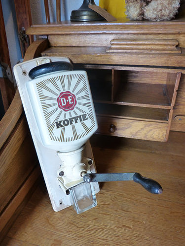 Douwe Egberts coffee grinder