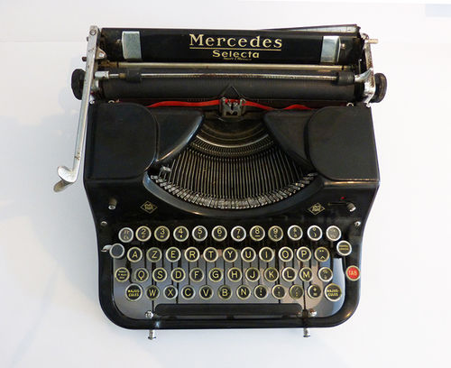 Mercedes Selecta typewriter