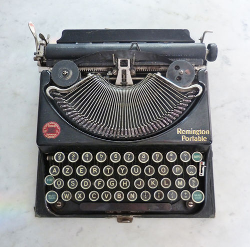 Máquina de escribir portátil Remington Portable (Model 1)