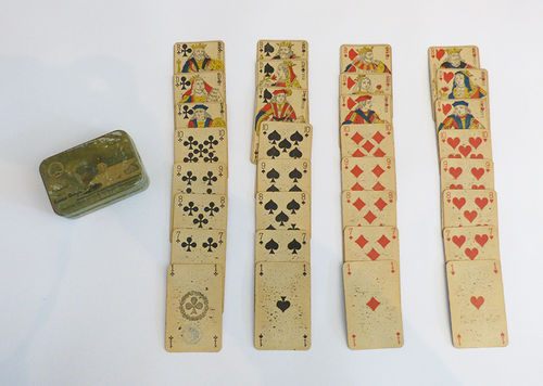 Juego de 32 cartas de entre 1890 y 1921