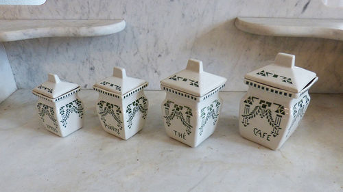 Set of 4 porcelain kitchen jars